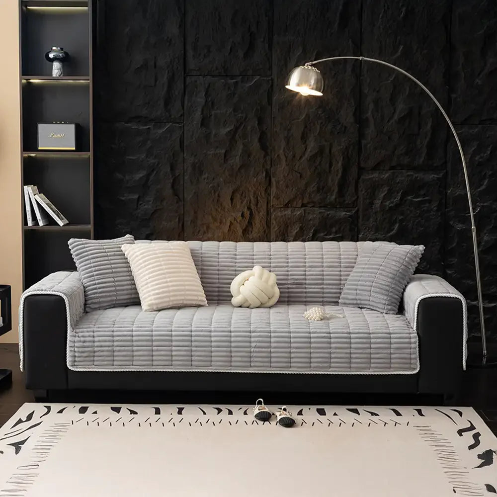 One-Piece Cozy Flannel Sofa Cover - Non-Slip Protection for Your Sofa