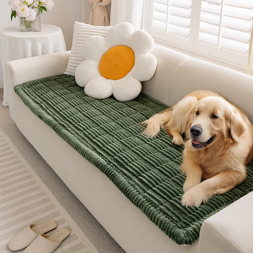 Ultra-Soft Flannel Pet Mat, Breathable & Non-Slip Couch Cover