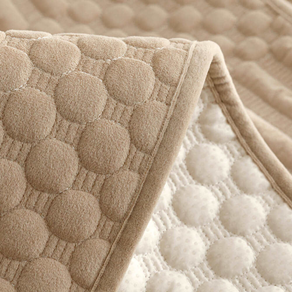 Cozy Plush Vintage-Style Non-Slip Couch Cover