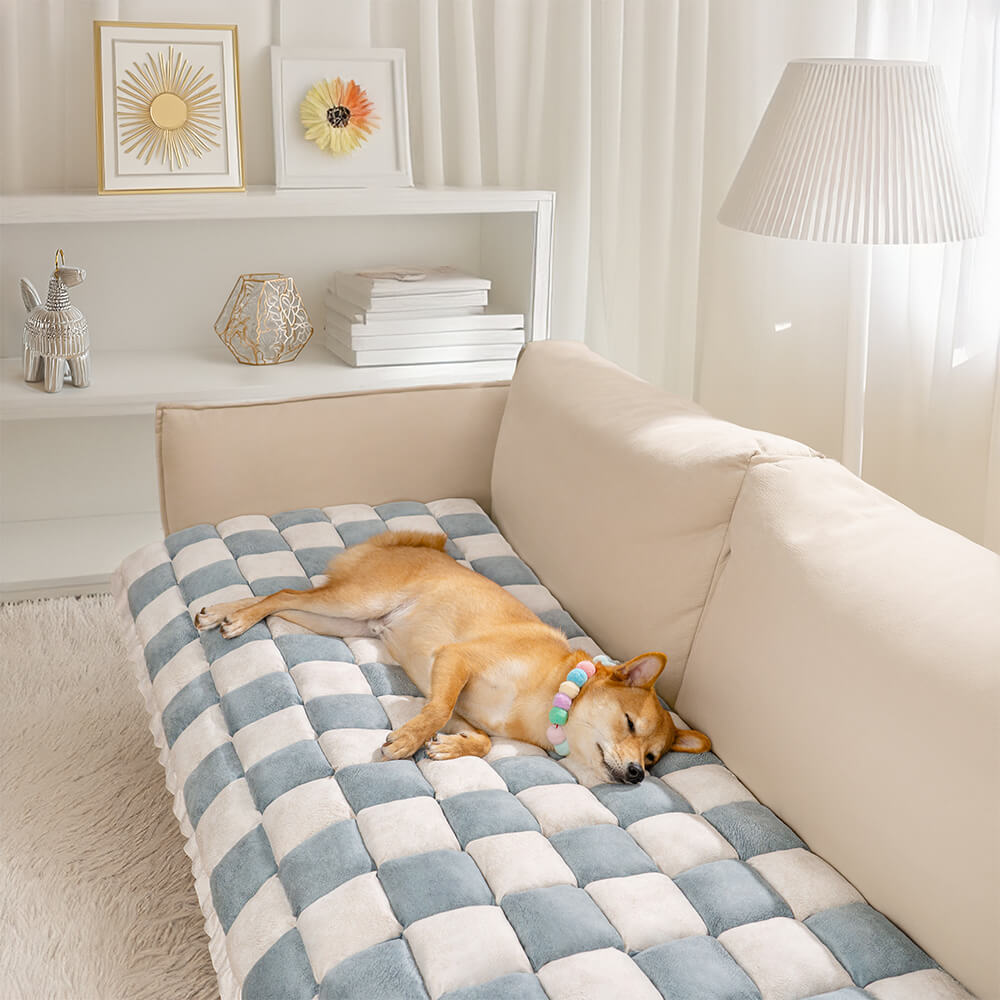 All-Season Plaid Pet Mat - Scratch-Resistant Couch Protector Cover