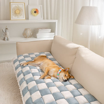 All-Season Plaid Pet Mat - Scratch-Resistant Couch Protector Cover