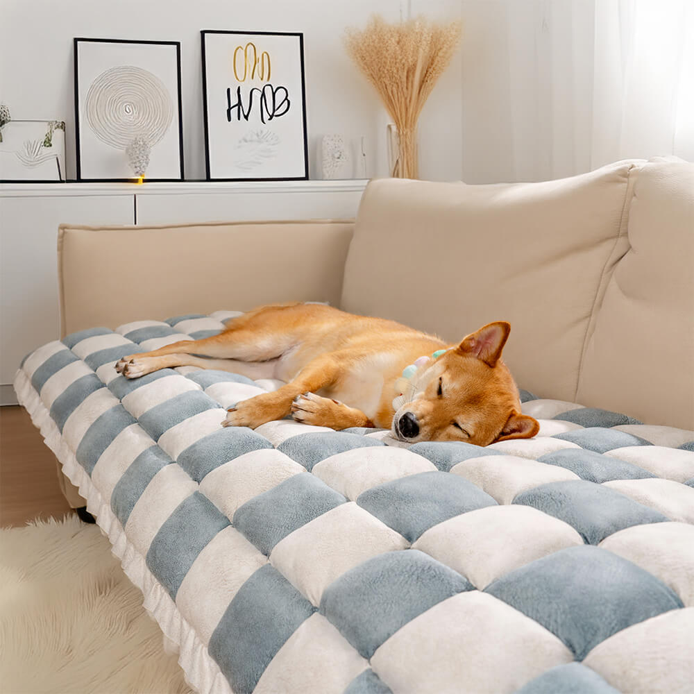 All-Season Plaid Pet Mat - Scratch-Resistant Couch Protector Cover