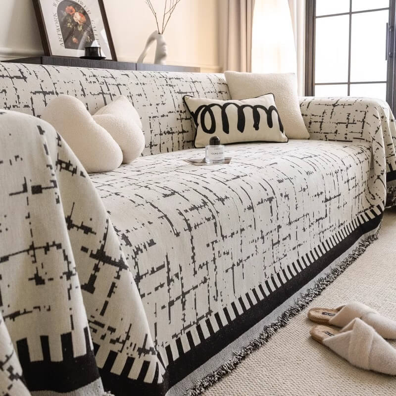 All-Season Breathable Anti-Scratch Couch Cover — Multifunctional Comfort Throw