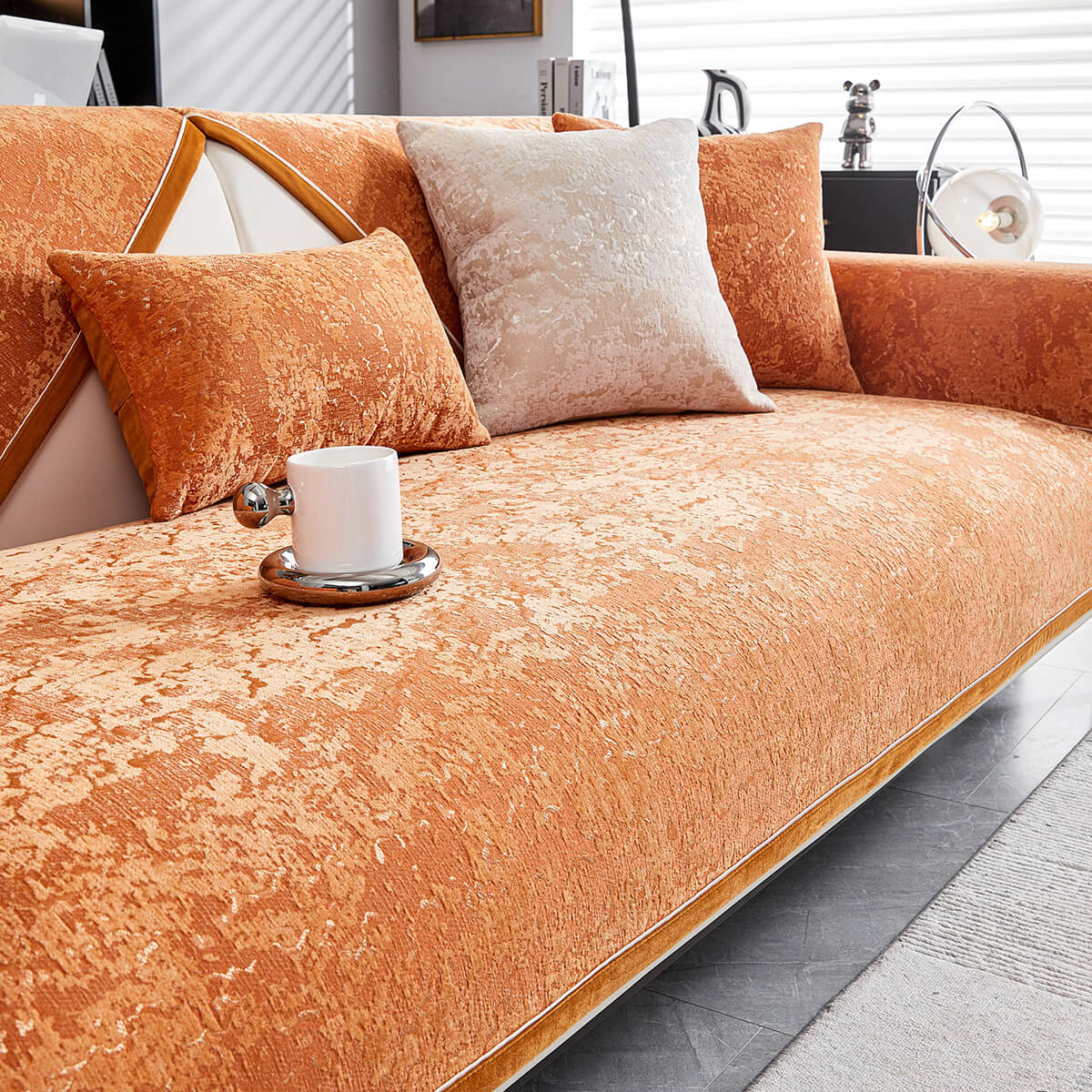 Chenille Wear-Resistant Anti-Scratch Sofa Cover with Non-Slip Couch Protector
