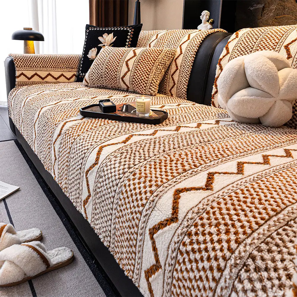 Classic Plaid Plush Couch Cover - Scratch-Resistant, Non-Slip & Ultra-Comfortable