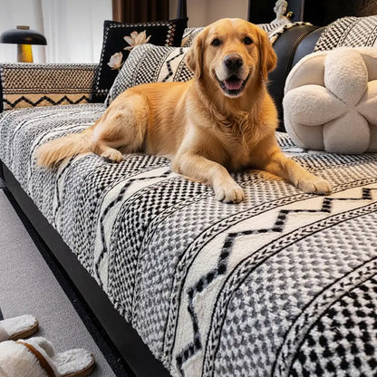 Classic Plaid Plush Couch Cover - Scratch-Resistant, Non-Slip & Ultra-Comfortable