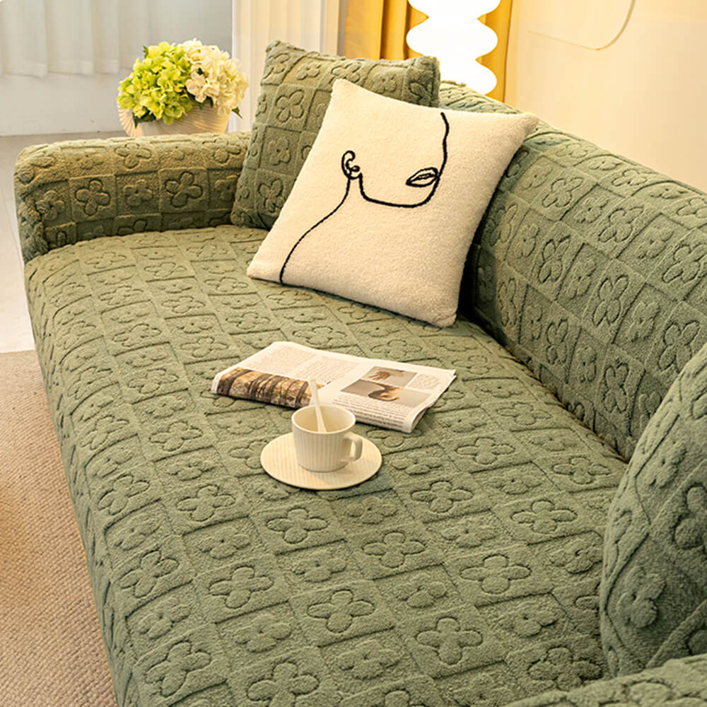 Cozy Floral Jacquard Fleece Couch Cover for Warmth and Style