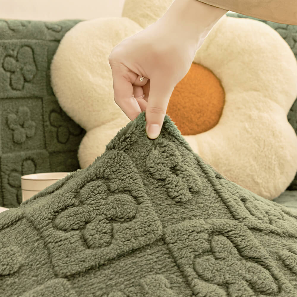 Cozy Floral Jacquard Fleece Couch Cover for Warmth and Style