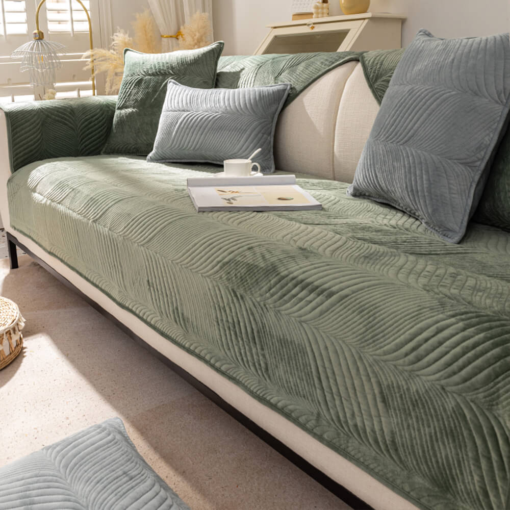 Cozy Leaf-Patterned Plush Couch Cover with Non-Slip Backing