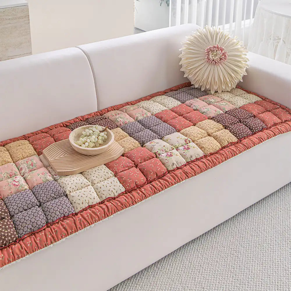 Handmade Vintage Floral Plush Pet Mat — Cushioned, Non-Slip Couch Cover