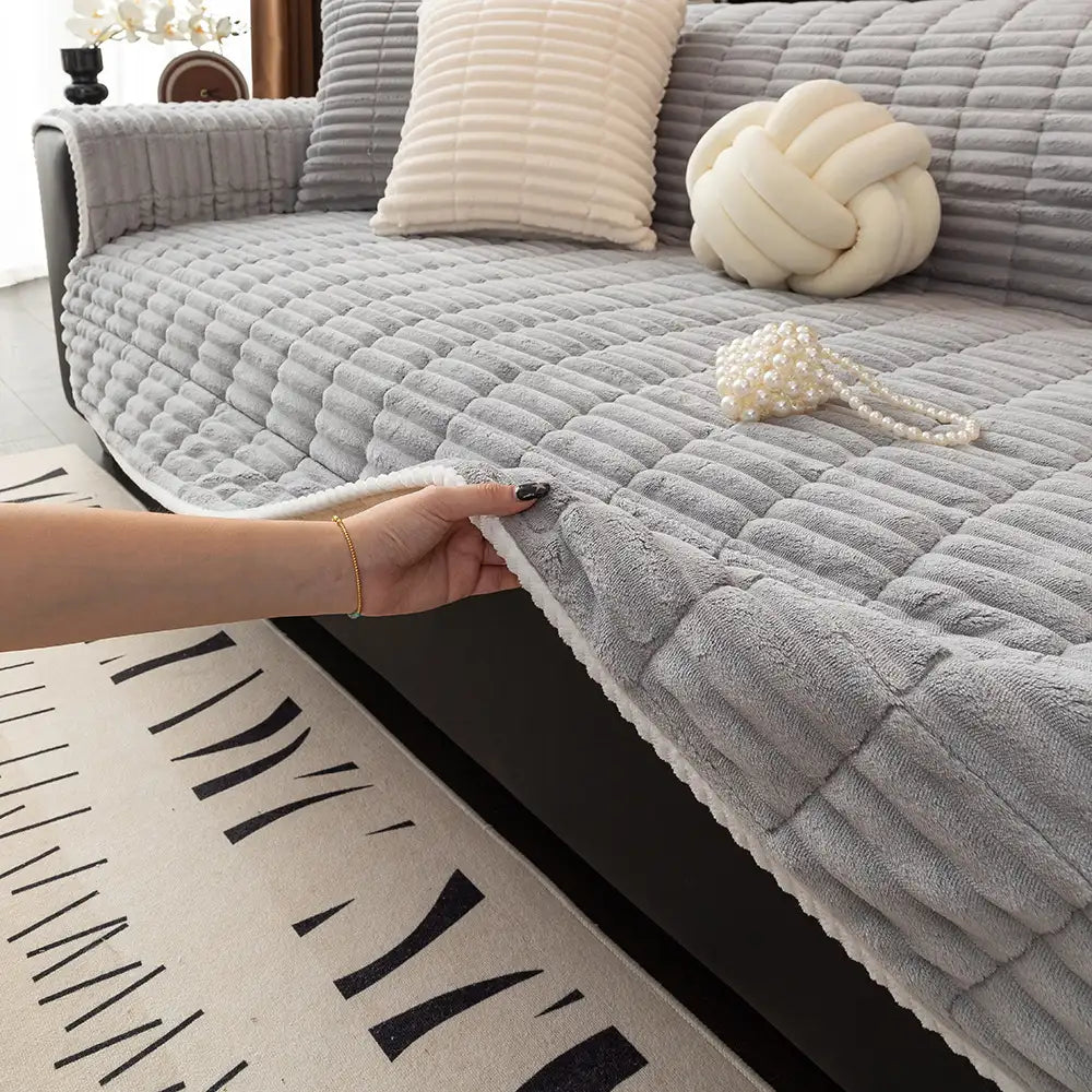 One-Piece Cozy Flannel Sofa Protector — Non-Slip Recliner Chair Cover