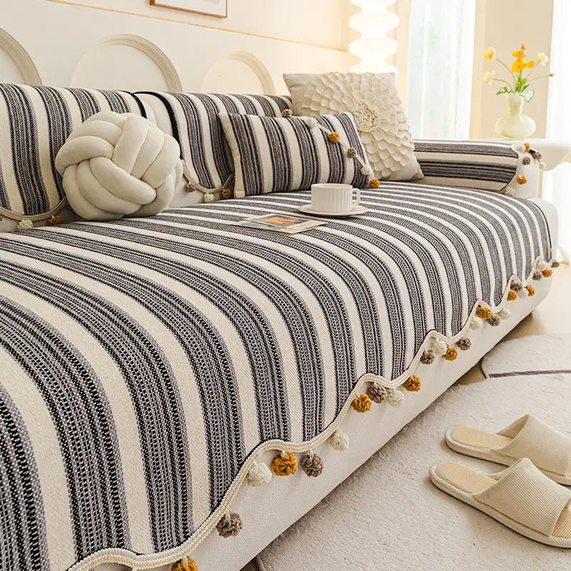 Chenille Sofa Cover – Irregular Color-Contrast, Skin-Friendly, Non-Slip Protection for Your Couch