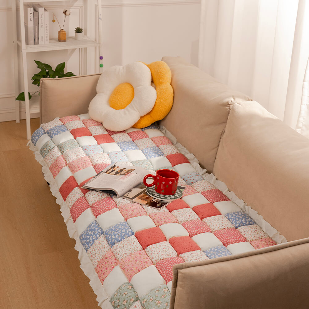 All-Season Plaid Pet Mat - Scratch-Resistant Couch Protector Cover