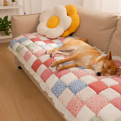 All-Season Plaid Pet Mat - Scratch-Resistant Couch Protector Cover