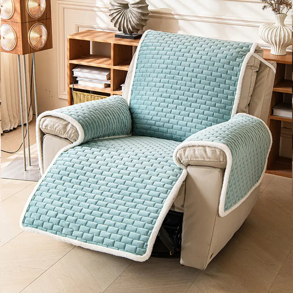 All-in-One Plush Couch Cover with Scratch-Resistant Fabric and Elastic Straps for a Secure Fit