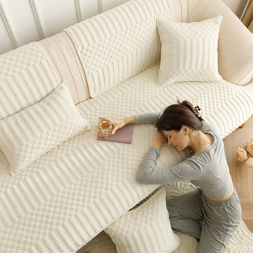 Cozy Plush Vintage-Style Non-Slip Couch Cover