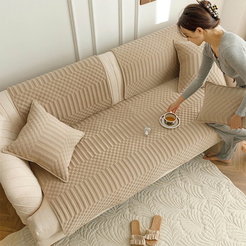 Cozy Plush Vintage-Style Non-Slip Couch Cover