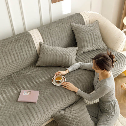 Cozy Plush Vintage-Style Non-Slip Couch Cover