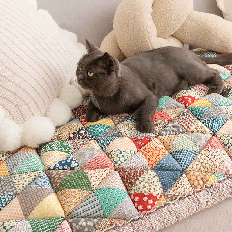 Garden-Chic Cotton Pet-Friendly Couch Protector