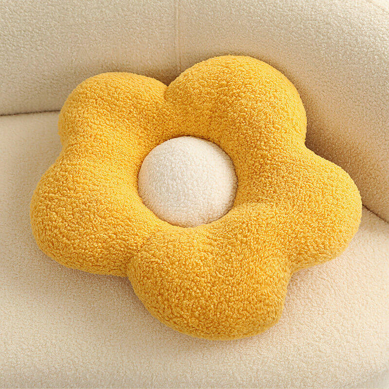 Cute Geometric Twist Sofa Pillow – Modern, Adorable Couch Cushion